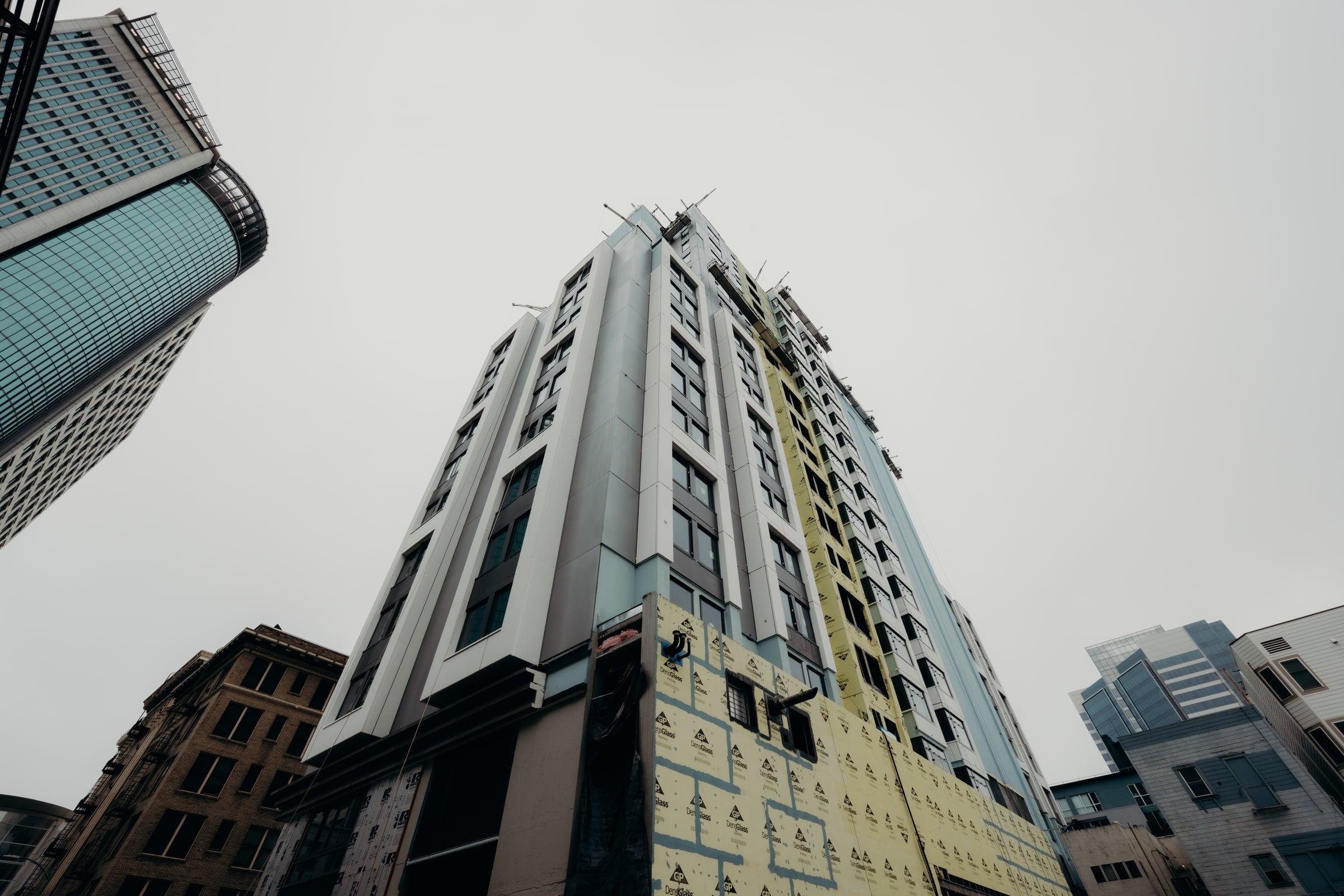 Marriott Hotel tower in Oakland with USGA Inc. curtain wall glazing